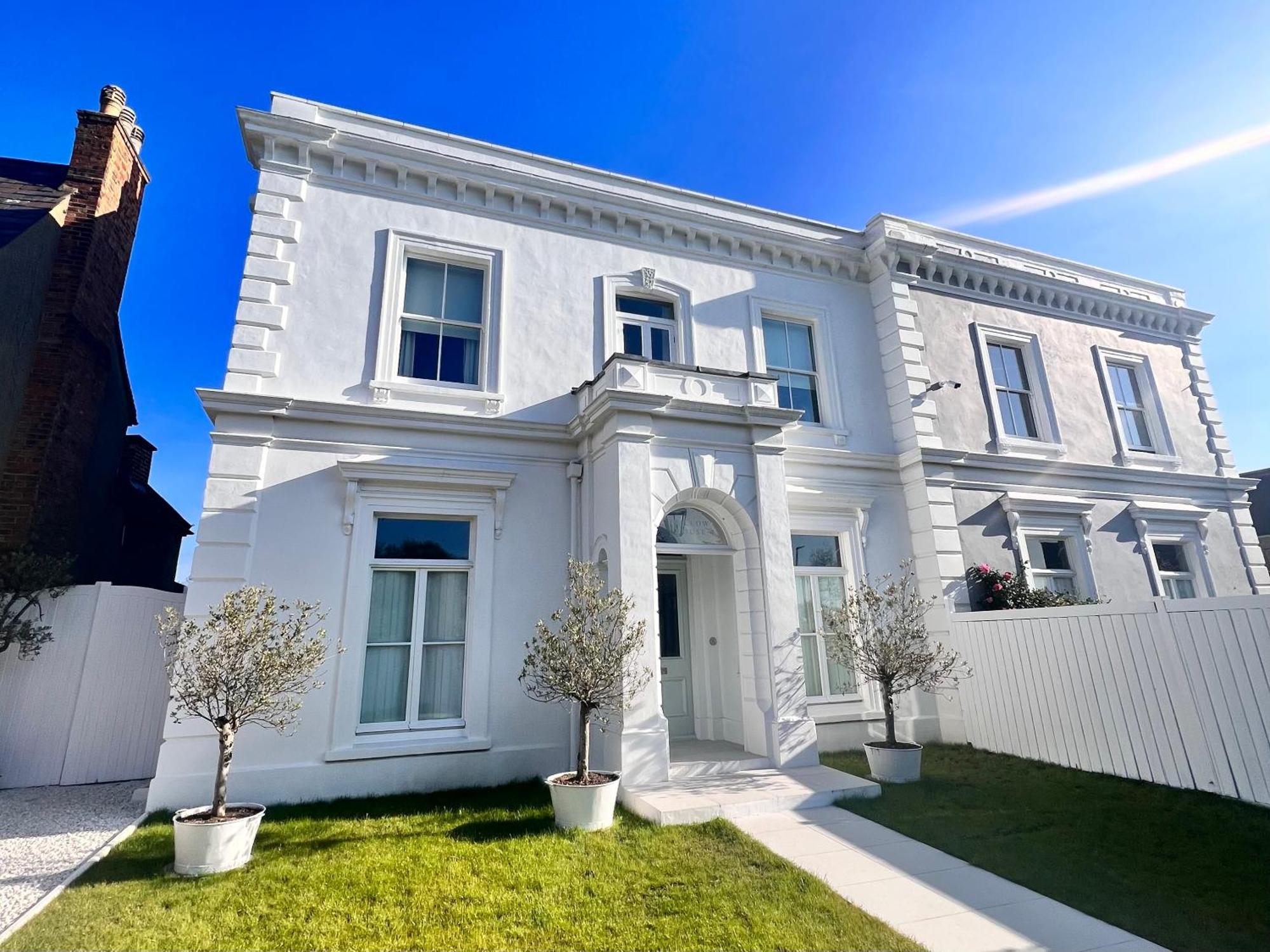 Willow House, Georgian Property In Shepperton Zewnętrze zdjęcie